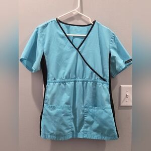 Aqua Cherokee Flexibles Scrub Top - Medium
